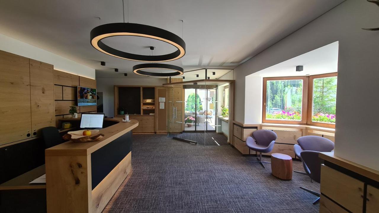 Hotel Cresta 萨姆瑙恩 外观 照片